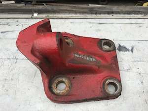 International 9200 / 9400 Engine Mount for a 2005 International 9200/9400I