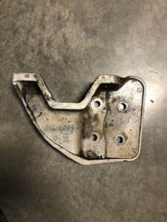 Sterling L9500 Engine Mount