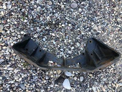 Good Used Engine Mount Front L10 Part# 3882674