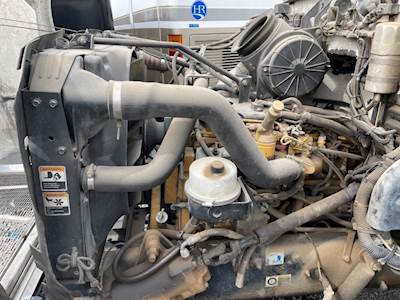 Caterpillar 3126 Engine for a 2004 Peterbilt 330