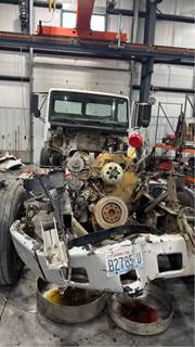 Caterpillar 3126 Engine for a 2001 Freightliner FL80