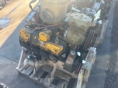 Caterpillar 3208 Engine - 210 HP, ARR/CPL 9N5151