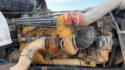 Caterpillar 3406 Engine for a 1999 Freightliner FLD120