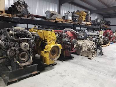 Caterpillar C12 Engine for a 2004 Peterbilt 385