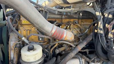 Caterpillar C13 Engine for a 2005 Peterbilt 357