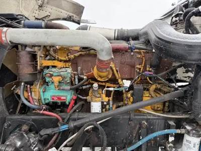 Caterpillar C15 Engine for a 2003 Peterbilt 379