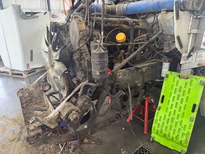 Caterpillar C15 Engine for a 2007 Kenworth W900L