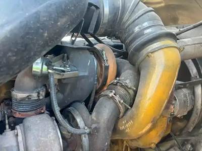 Caterpillar C15 Engine for a 2006 Peterbilt 379