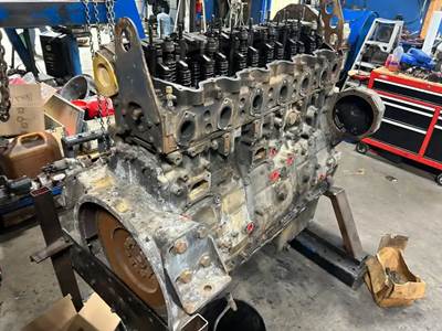 Caterpillar C15 Engine for a 2008 Kenworth T600 Aero