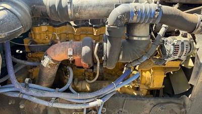 Caterpillar C15 Engine for a 2004 Peterbilt 379