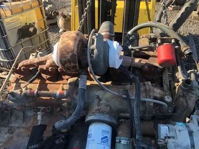 Cummins 350 Small Cam Engine