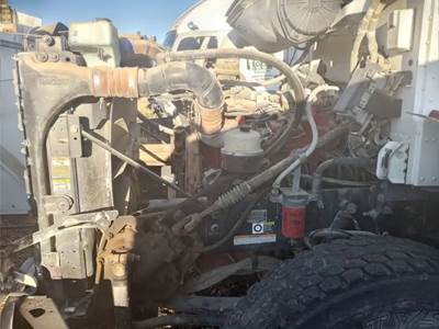 Cummins ISL Engine for a 2012 Peterbilt 384