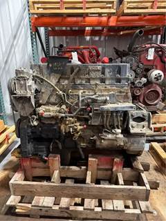 Cummins ISM Engine for a 2000 Kenworth T800