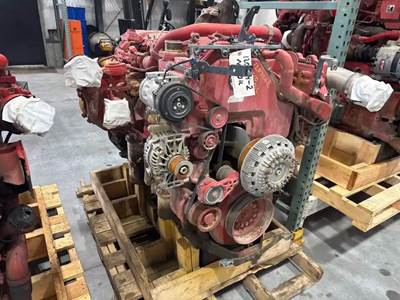 Cummins ISX15 Engine for a 2015 Kenworth T880