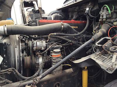 Cummins N14 Engine for a 2000 Volvo VNL
