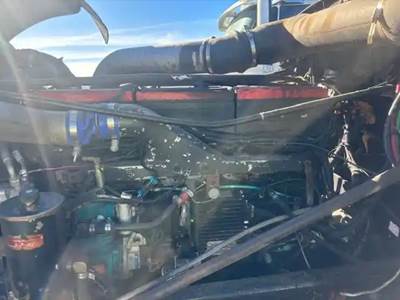 Cummins N14 CELECT PLUS Engine for a 1999 Freightliner FLD120 CLASSIC