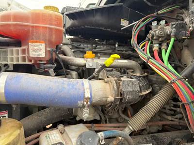 Detroit DD13 Engine for a 2020 Freightliner Cascadia 116 Day Cab