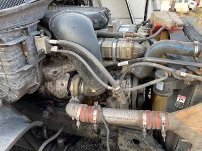 Detroit DD15 Engine for a 2014 Freightliner Cascadia 125