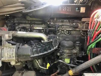 Detroit DD15 Engine for a 2014 Freightliner Cascadia 125