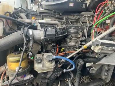 Detroit DD15 Engine for a 2018 Freightliner Cascadia 125