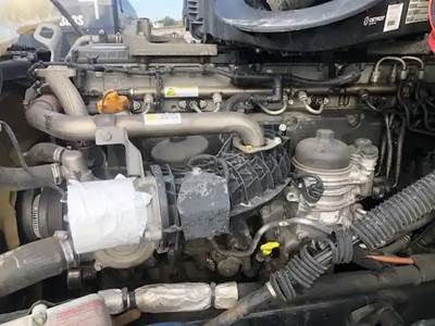 Detroit DD15 Engine for a 2018 Freightliner Cascadia 126