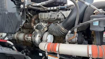Detroit DD15 Engine for a 2022 Freightliner Cascadia 126