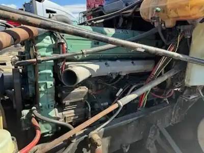 Detroit Series 60 Engine for a 2009 Freightliner Coronado 132 Glider