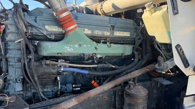 Detroit Series 60 Engine for a 1995 Kenworth W900
