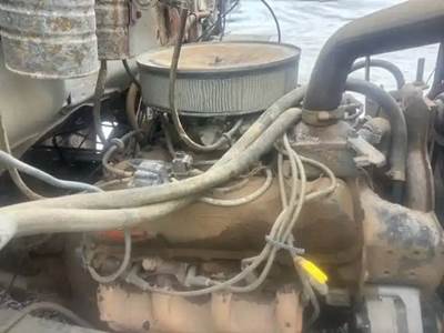Ford 7.0 LITER 429 GAS Engine for a 1979 Ford L800