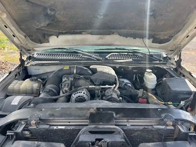 GM/Chev (HD) 6.6L DURAMAX Engine for a 2006 Chevrolet Silverado