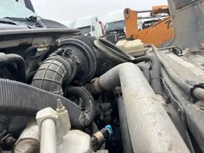 GM/Chev (HD) 6.6L DURAMAX Engine for a 2004 GMC C5500