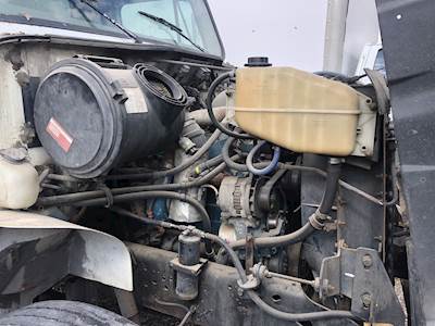 International DT466 Engine for a 2000 International 4700