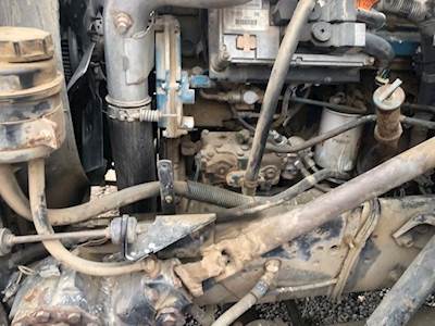 International DT466 Engine for a 1999 International 4900