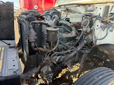 International DT466 Engine for a 1991 International 4900