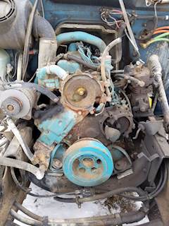 International DT466C Engine for a 1990 International F-4900