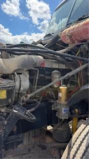 Mercedes-Benz MBE 4000 Engine for a 2006 Freightliner Columbia 120