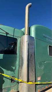 Caterpillar C15 Exhaust Assembly for a 2006 Peterbilt 379