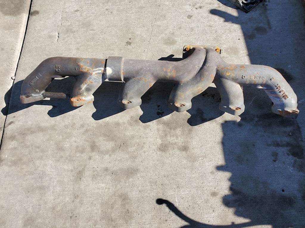 Cummins ISC Exhaust Manifold for a 2004 Peterbilt 330 For Sale Ucon