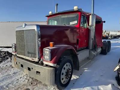 International F9370 Exhaust Pipe for a 1997 International F-9370