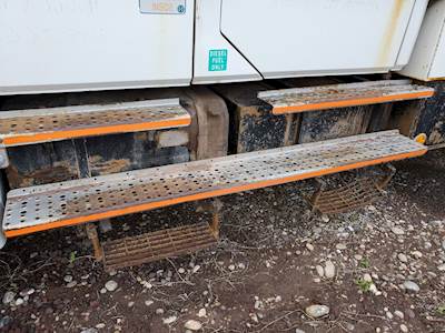 Freightliner FL80 Exterior Truck Part