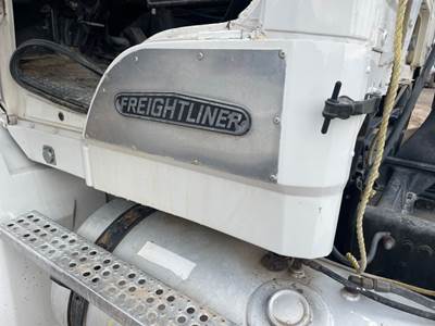 Freightliner FLC Exterior Truck Part