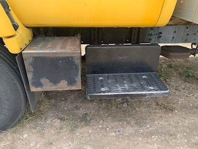 GMC TopKick C7000 Exterior Truck Part for a 1996 GMC C7000 Topkick