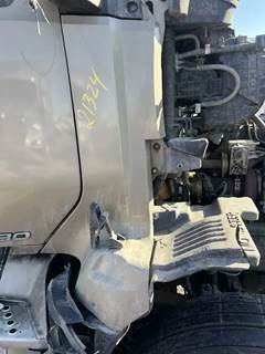 Kenworth T680 Exterior Truck Part