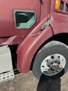 Ford AT9513 Aeromax 113 Right Fender Extension