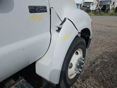 Ford F-750 Right Fender Extension