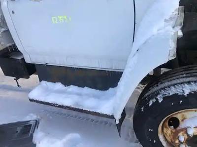 Ford F-800 Right Fender Extension for a 1999 Ford F800