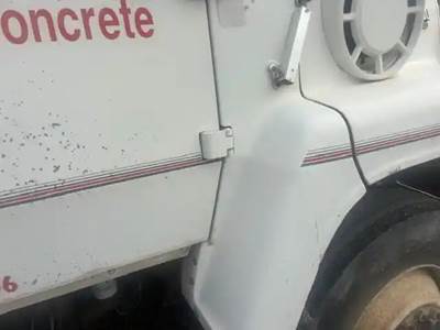 Ford LN7000 Right Fender Extension