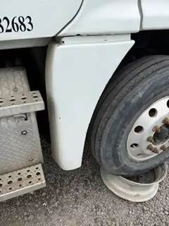 Freightliner Cascadia 125 Right Fender Extension