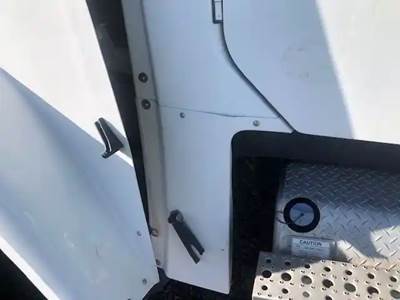 Freightliner Coronado 122 SD Fender Extension for a 2015 Freightliner 122SD