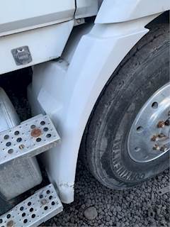 Freightliner FLC112 Right Fender Extension